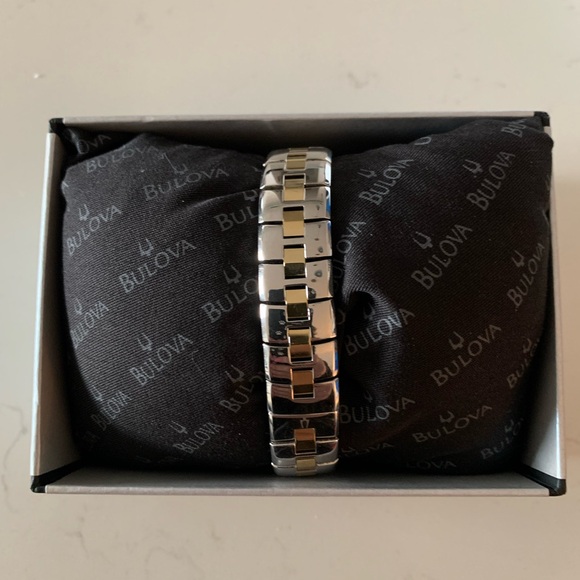 Never Worn Bulova Women's Two-Tone Silver and Gold Watch. 27 Diamonds. 98R008. - Picture 5 of 7